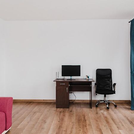 City View Apartment With Free Parking Cluj Napoca Bagian luar foto