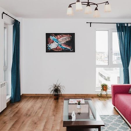 City View Apartment With Free Parking Cluj Napoca Bagian luar foto
