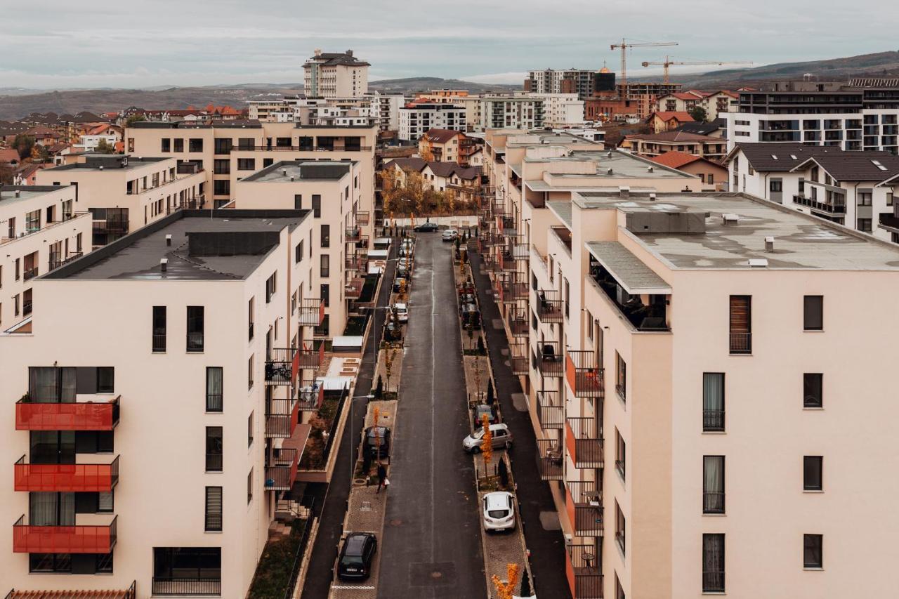 City View Apartment With Free Parking Cluj Napoca Bagian luar foto