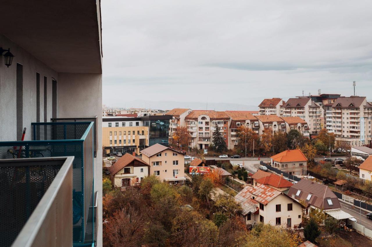 City View Apartment With Free Parking Cluj Napoca Bagian luar foto